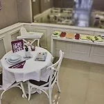 Mr. Bird Hotel